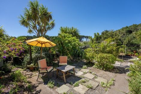Photo of property in 16 Rangiuru Road, Otaki Beach, Otaki, 5512
