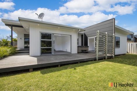 Photo of property in 38 Browns Drive, Waihi Beach, 3611