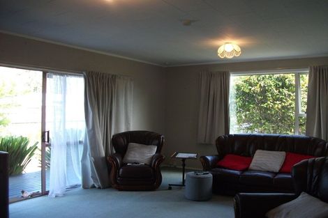 Photo of property in 2a Elder Grove, Paraparaumu, 5032