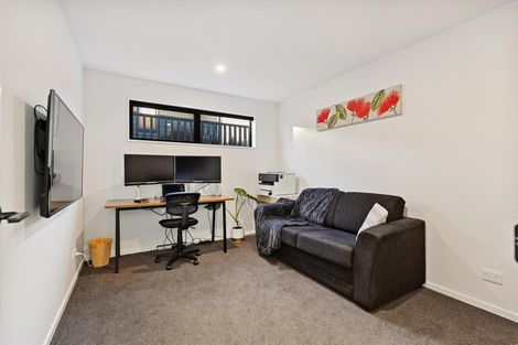 Photo of property in 2 Wanderer Lane, Jacks Point, Queenstown, 9371