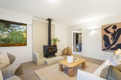 Photo of property in 32 Rosecamp Road, Beach Haven, Auckland, 0626