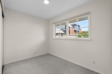 Photo of property in 1/2a Chilcombe Street, Ilam, Christchurch, 8041