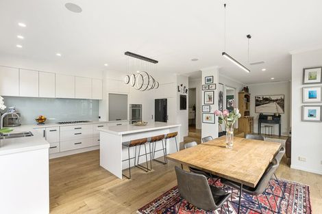 Photo of property in 6 Regent Street, Devonport, Auckland, 0624