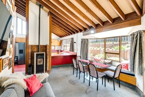 Photo of property in 10 Muritai Crescent, Havelock North, 4130