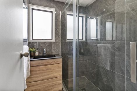 Photo of property in 1/47 Taitimu Drive, Weymouth, Auckland, 2103