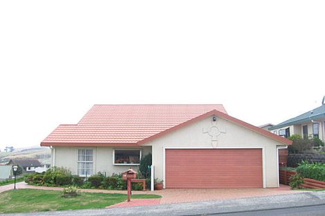Photo of property in 18 Kentwood Drive, Woodridge, Wellington, 6037