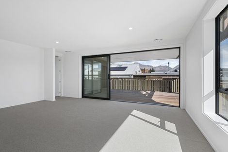 Photo of property in 13 Bargour Street, Wanaka, 9305