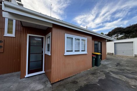 Photo of property in 53 Walmer Road, Point Chevalier, Auckland, 1022