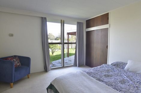 Photo of property in 1 Deller Drive, Carterton, 5713