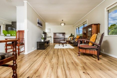 Photo of property in 9 Cairnbrae Court, Northcross, Auckland, 0632