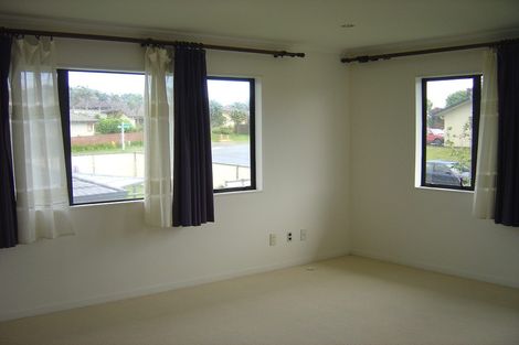 Photo of property in 3 Coventry Way, Long Bay, Auckland, 0630