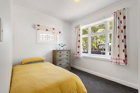 Photo of property in 27 Stanley Avenue, Palmerston North, 4414
