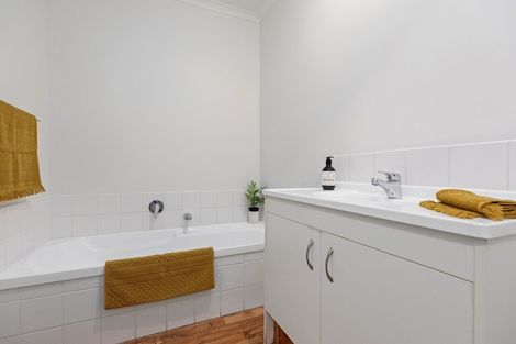 Photo of property in 34b Pyes Pa Road, Pyes Pa, Tauranga, 3112