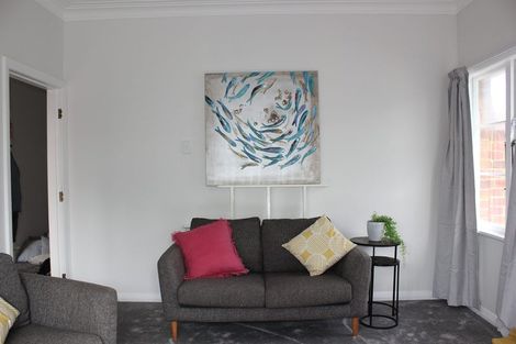 Photo of property in 1/48 Seabrook Avenue, New Lynn, Auckland, 0600