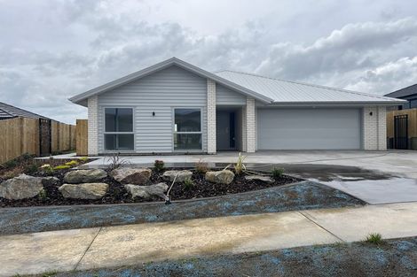 Photo of property in 11 Pukatea Crescent, Owhata, Rotorua, 3010