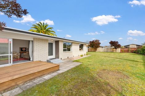 Photo of property in 205 Queenspark Drive, Parklands, Christchurch, 8083