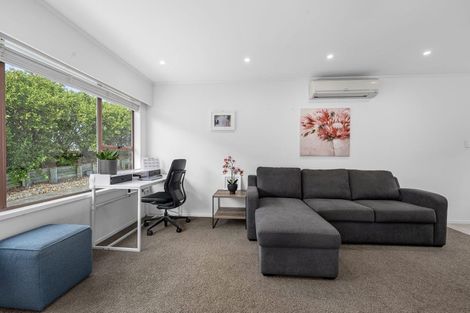 Photo of property in 3/100 Royal Road, Massey, Auckland, 0614