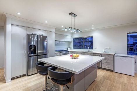 Photo of property in 94 Oakway Drive, Schnapper Rock, Auckland, 0632