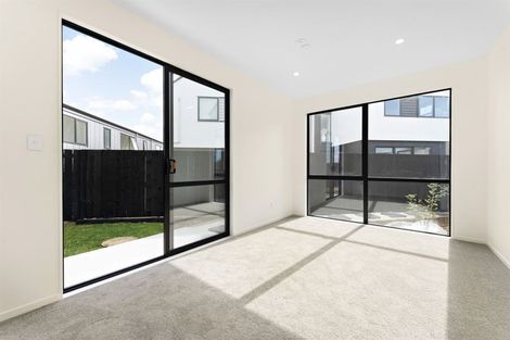 Photo of property in 53 Sunnyheights Road, Orewa, 0931