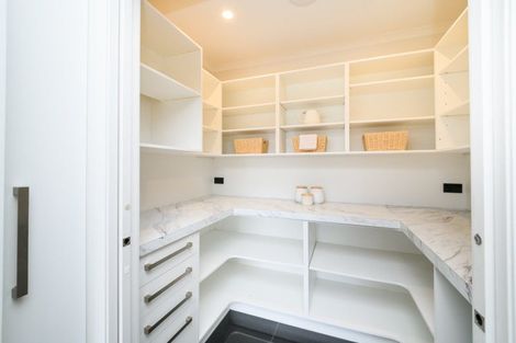 Photo of property in 32 Dogwood Way, Milson, Palmerston North, 4414