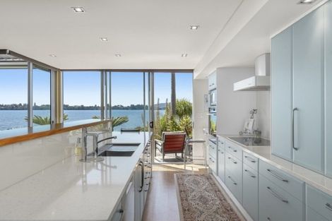 Photo of property in 5a Sixth Avenue, Tauranga, 3110