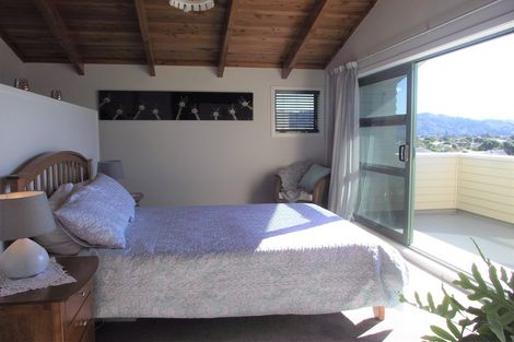 Photo of property in 30 Reo Crescent, Waihi Beach, 3611