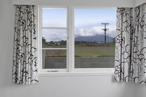 Photo of property in 124 Kahouri Road, Midhirst, Stratford, 4394