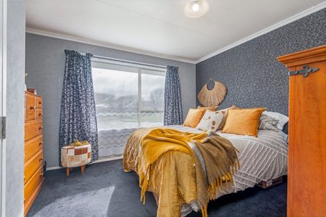 Photo of property in 124 Benmore Avenue, Cloverlea, Palmerston North, 4412