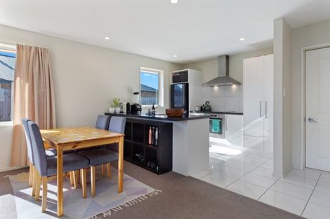 Photo of property in 144e High Street, Oxford, 7430