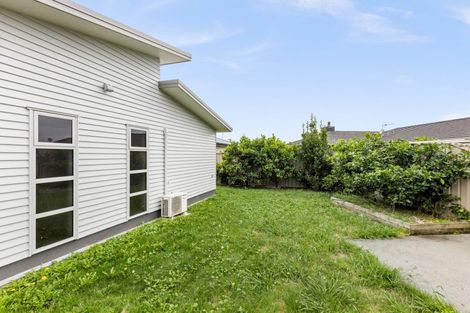 Photo of property in 2 Edwards Street, Frimley, Hastings, 4120