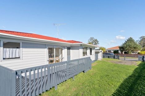 Photo of property in 1/48 Trimdon Street, Randwick Park, Auckland, 2105