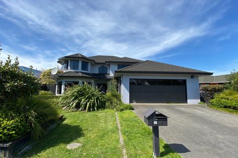 Photo of property in 25 Rosebank Avenue, Kelvin Grove, Palmerston North, 4414