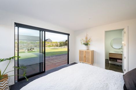 Photo of property in 9 Bull Ridge, Wanaka, 9305