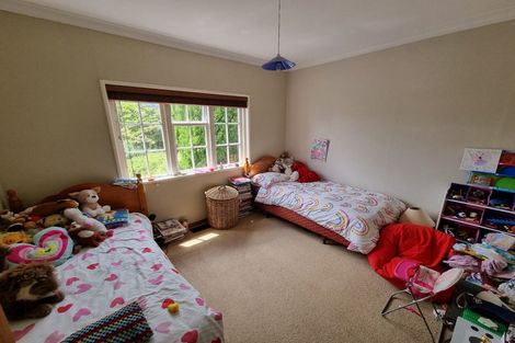 Photo of property in 90 Nottingham Street, Karori, Wellington, 6012