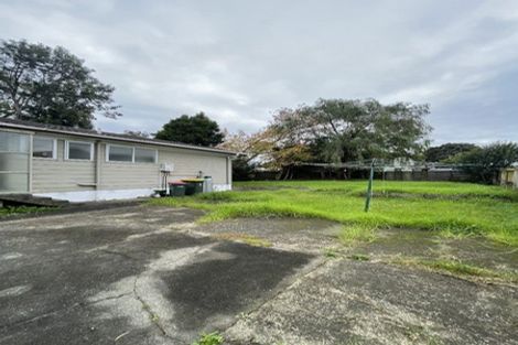 Photo of property in 28 Hinton Place, Weymouth, Auckland, 2103