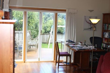 Photo of property in 10 Chisenhall Street, Karori, Wellington, 6012