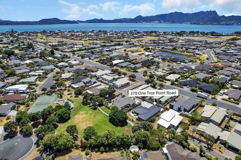 Photo of property in 370 One Tree Point Road, One Tree Point, 0118