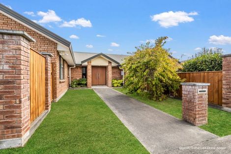 Photo of property in 1 Nevada Way, Kelvin Grove, Palmerston North, 4414