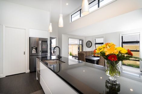 Photo of property in 22 Kahuparere Crescent, Pyes Pa, Tauranga, 3112