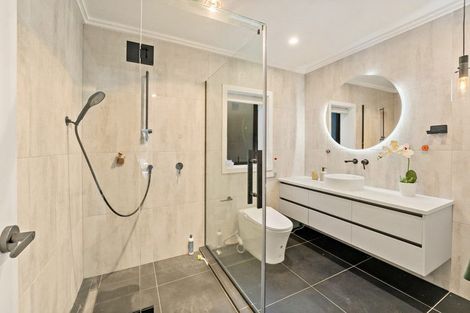 Photo of property in 1a Morrow Avenue, Bucklands Beach, Auckland, 2012