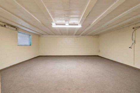 Photo of property in 3/341 Devon Street West, New Plymouth, 4310