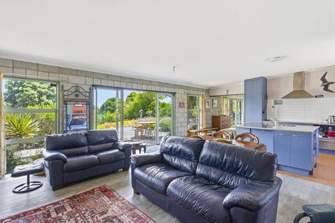 Photo of property in 171 Paetawa Road, Peka Peka, Waikanae, 5391