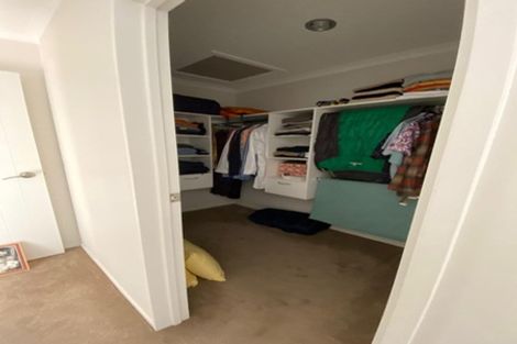 Photo of property in 22 Carlos Drive, Flat Bush, Auckland, 2016