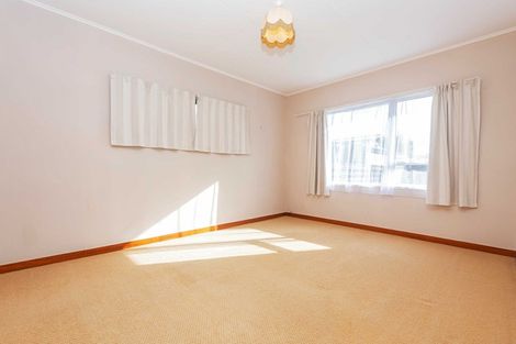 Photo of property in 38 Abraham Crescent, Milson, Palmerston North, 4414