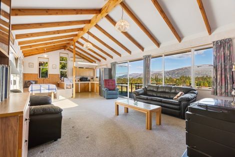 Photo of property in 12 Rob Roy Lane, Wanaka, 9305