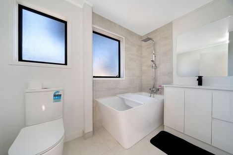 Photo of property in 2/46a Captain Scott Road, Glen Eden, Auckland, 0602