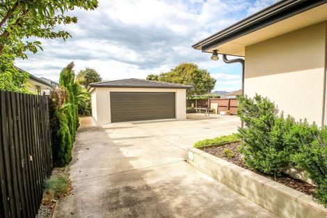 Photo of property in 238 Wainoni Road, Avondale, Christchurch, 8061