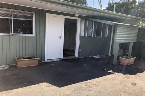 Photo of property in 2/7 Phillips Place, Havelock North, 4130