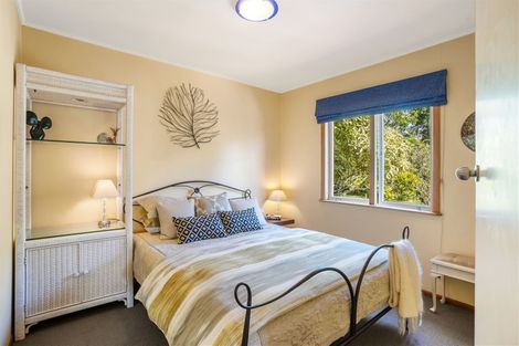 Photo of property in 40 Tiri Tiri Road, Birkdale, Auckland, 0626