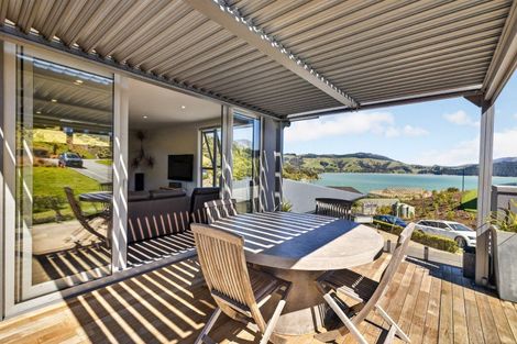 Photo of property in 11 Kaioruru Lane, Charteris Bay, Lyttelton, 8971